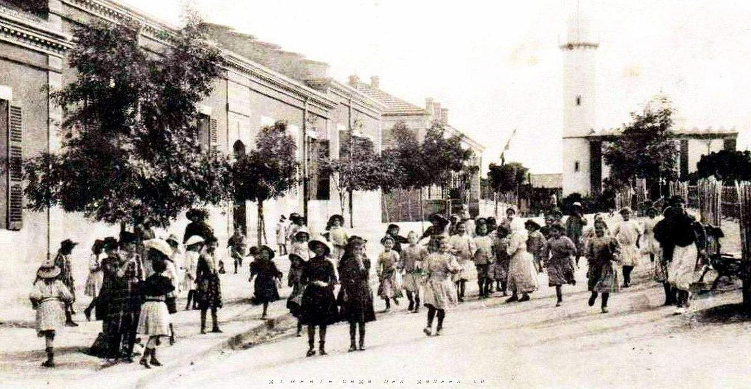 2150- Saida - Ecole de Filles - Rentree2.jpg